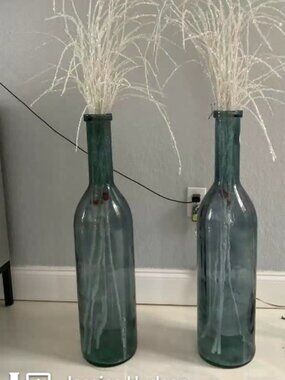 Elegant Set of 2 Blue Glass Vases – Modern Home Décor